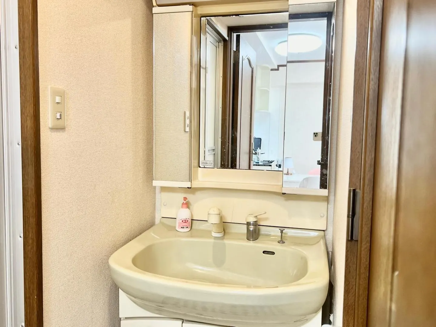 Apartmán 7人可能 なんば駅 一駅 / 地下鉄駅 2分 Royal601 Ósaka